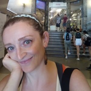 Meet your Posher, Ozlem